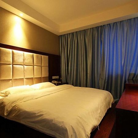 Guilin Hotel Chain Guests 0746 Екстер'єр фото
